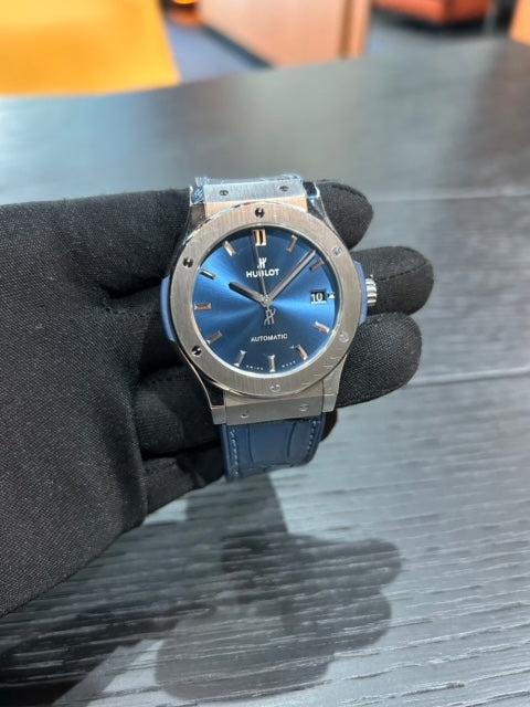 HUBLOT(ウブロ)買取強化中!migliore(ミリオレ)買取実績 6月26日 HUBLOT(ウブロ)クラシックフュージョン・クロノグラフ チタン買取
