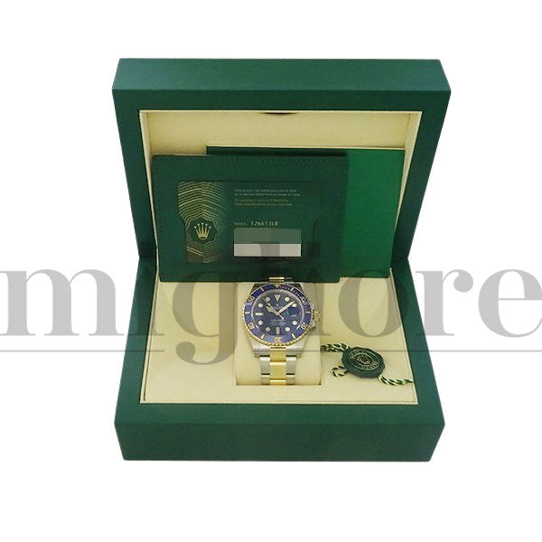 サブマリーナ デイト 126613LB