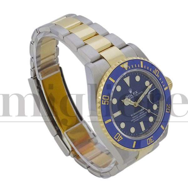 サブマリーナ デイト 126613LB