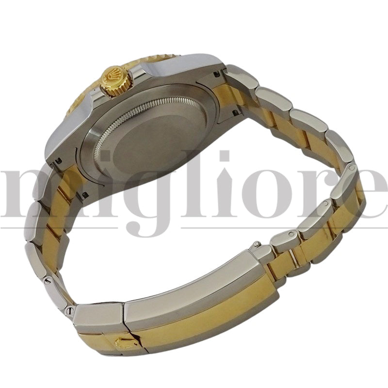 サブマリーナ デイト 126613LB