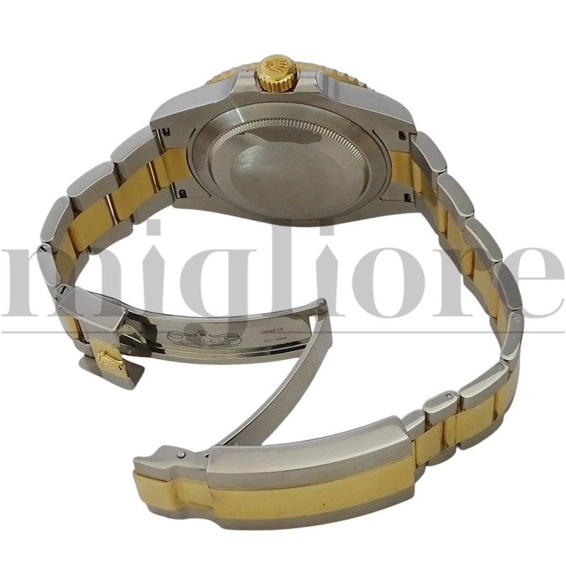 サブマリーナ デイト 126613LB