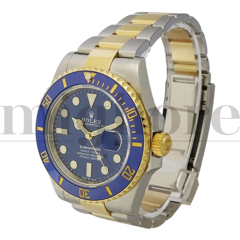 サブマリーナ デイト 126613LB