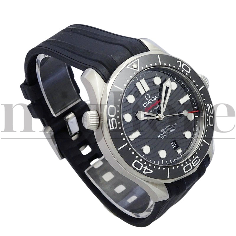 シーマスター ダイバー300M コーアクシャル 210.32.42.20.01.001