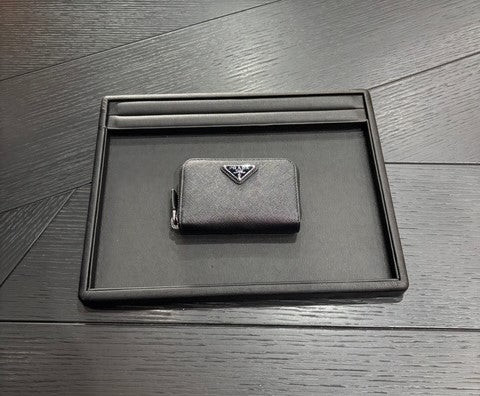 赤坂ブランドバッグ・ブランド小物買取migliore（ミリオレ）3月15日　PRADA(プラダ）コインケース買取