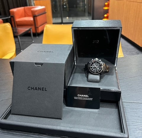 CHANEL J12買取強化中！赤坂ブランドウォッチ買取migliore（ミリオレ）11月26日　CHANEL（シャネル）Ｊ12クロノグラフ　Ｈ0940黒セラ買取